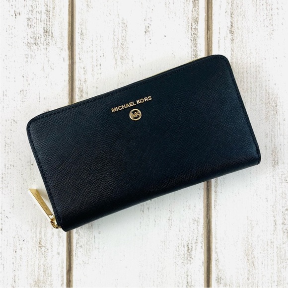 Michael Kors Handbags - Michael Kors Jet Set Medium Zip Around Wallet Black